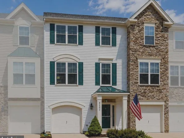 43518 Laidlow St, Chantilly, VA 20152
