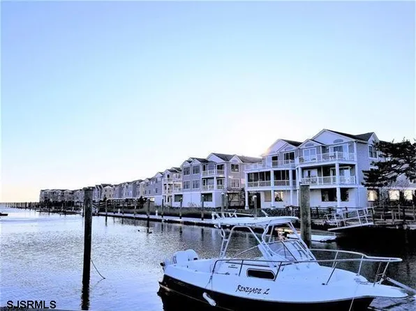 8 Neptune Dr #8, Somers Pt, NJ 08244