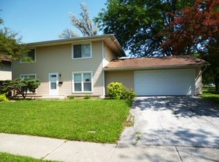 3511 Fountainbleau Dr, Hazel Crest, IL 60429