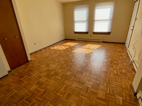 63 N Delmorr Ave APT 2, Morrisville, PA 19067