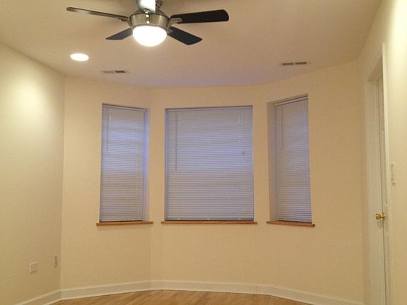4th image of 3027 W Lyndale St #Bf