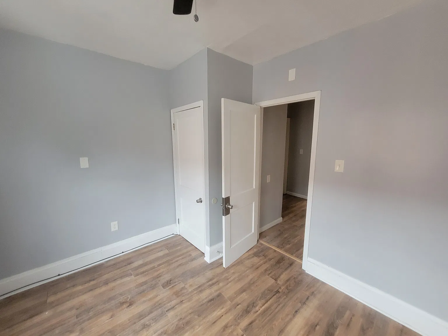 Belle Apartments — Photo 4