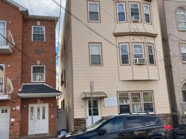 93 Ann St #3, Newark City, NJ 07105