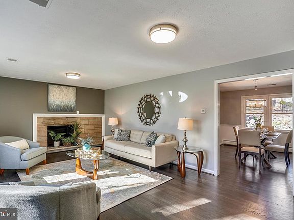 3rd image of 18705 Woodway Dr
