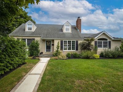 5 Greenway, Rockville Centre, NY, 11570