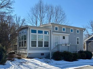 139 Drifting Brooke Ln, Flat Rock, NC 28731