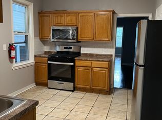 1052 Anna St #1E, Elizabeth, NJ 07201