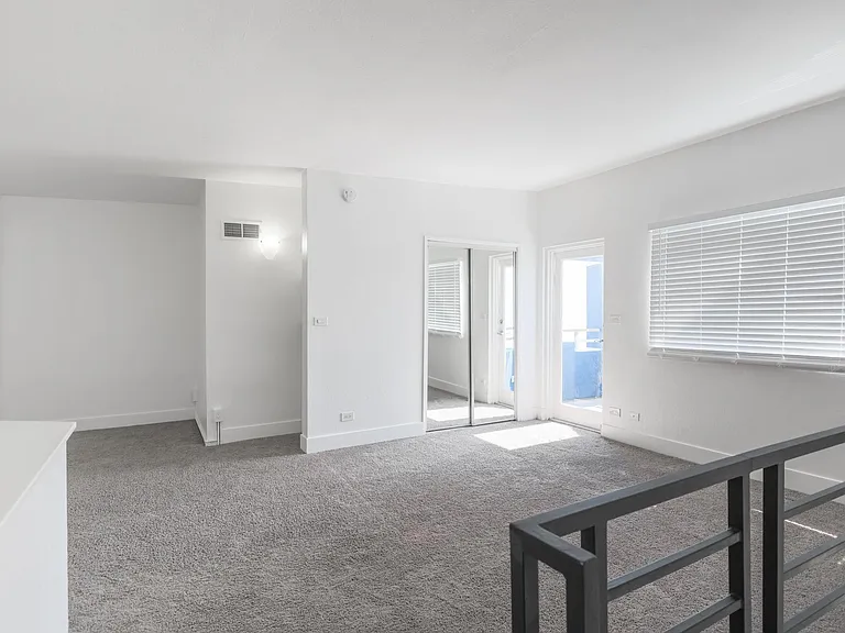 7918 Reseda Blvd — Photo 34