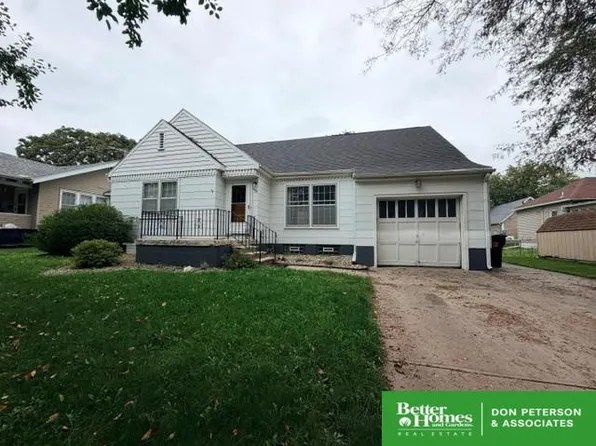 1130 E 5th St, Fremont, NE 68025