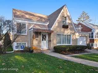 50 Northgate Rd, Riverside, IL 60546