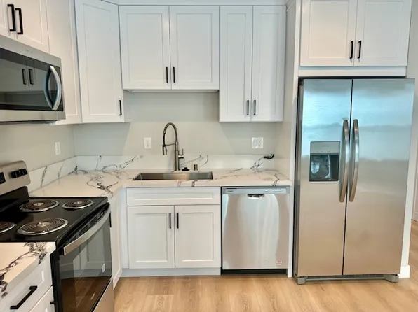 6821 Elgin St, Los Angeles, CA 90042