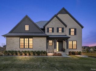 11888 Ovation Ct, Utica, MI 48315