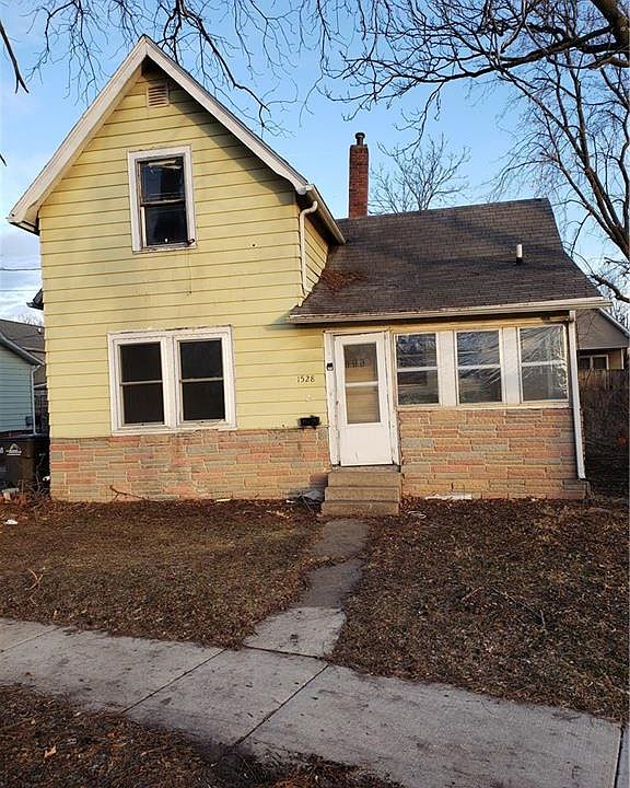 2nd image of 1528 Dean Ave