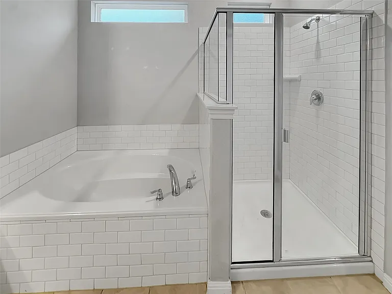 1916 Blue River Dr — Photo 26