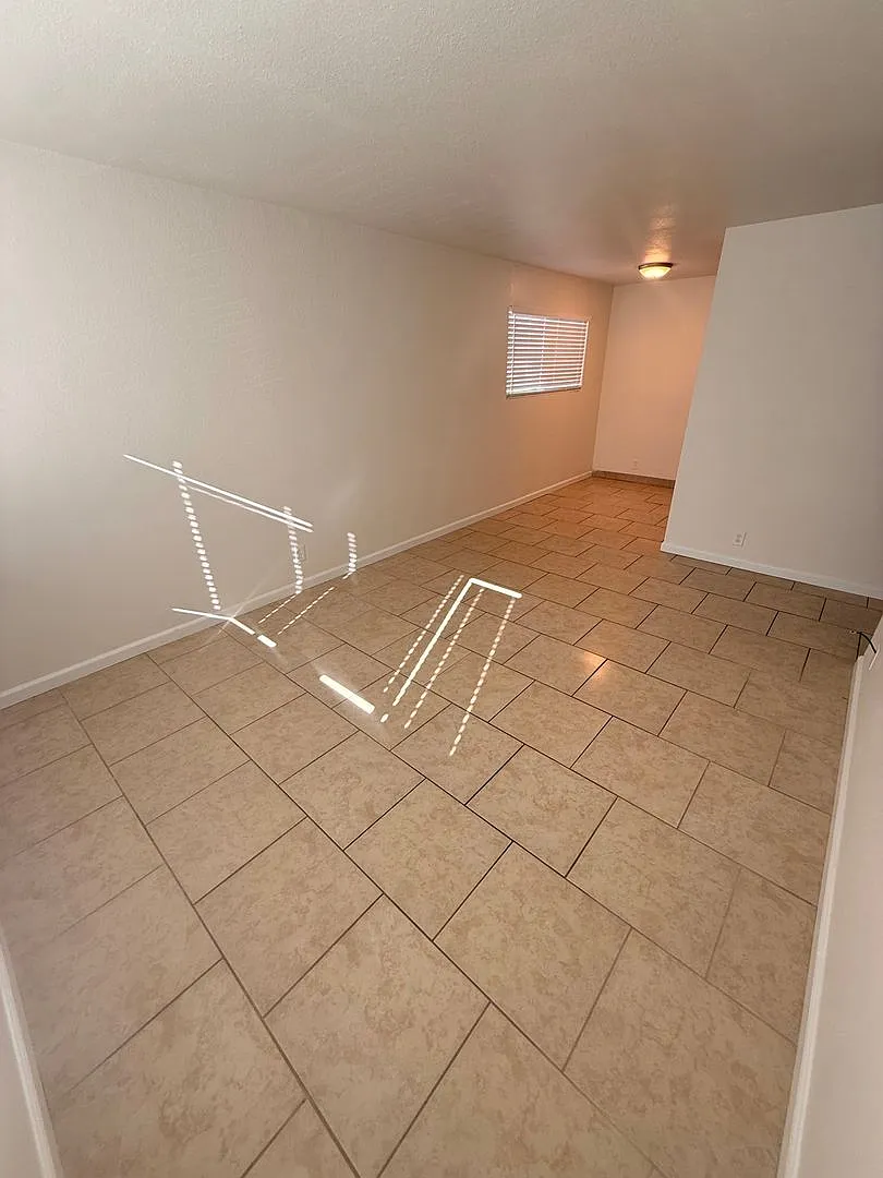 2423 630 N. Third St. — Photo 4