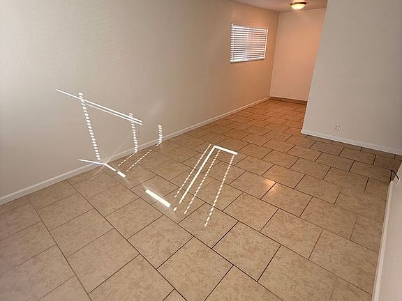 4th image of 630 N 3rd St APT D