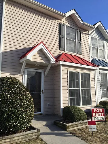 1057 Alexander Hamilton Ln Photo 1