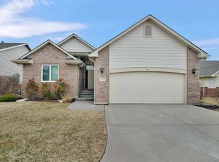 4544 N Barton Creek Ct, Wichita, KS 67226