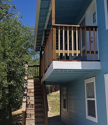 4th image of 555 Pine Ln