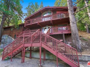 892 Strawberry Peak Rd, Twin Peaks, CA 92391