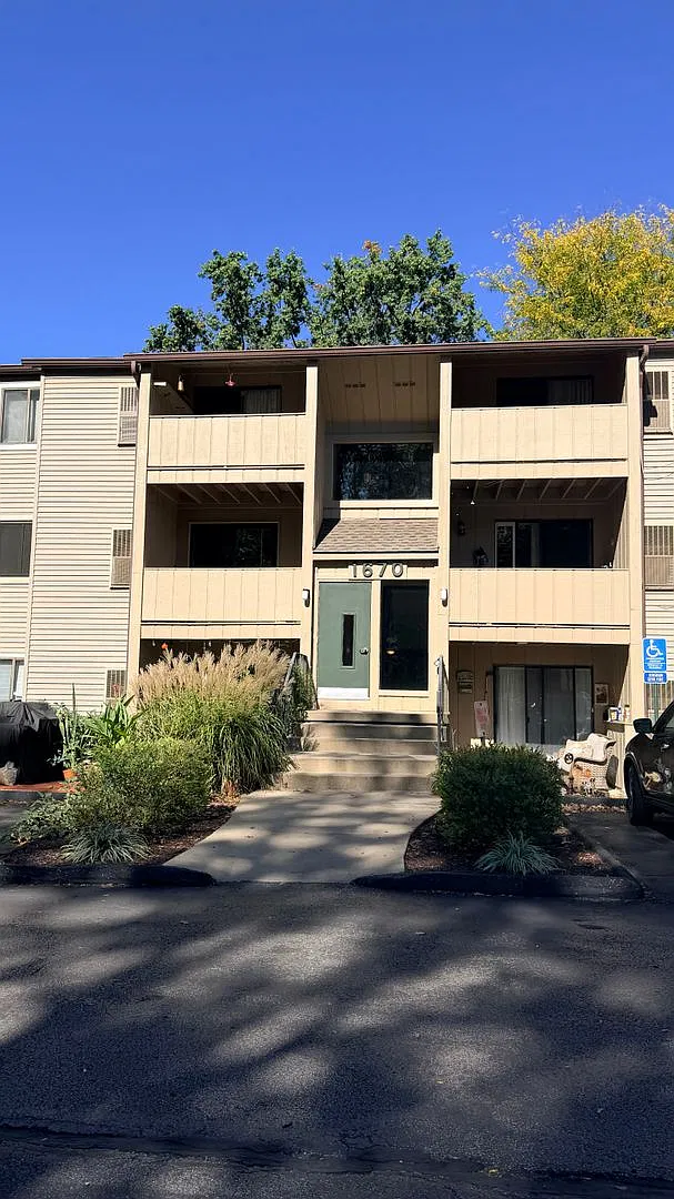 Cedarwood Village — Photo 1