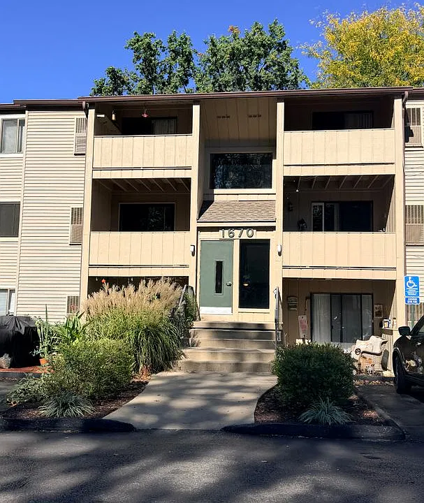 1670 Cedarwood Dr #350