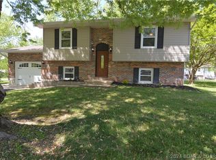 709 Sunset Strip, Eldon, MO 65026