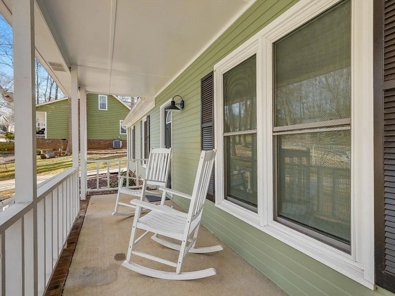 207 Wolverine Rd — Photo 2
