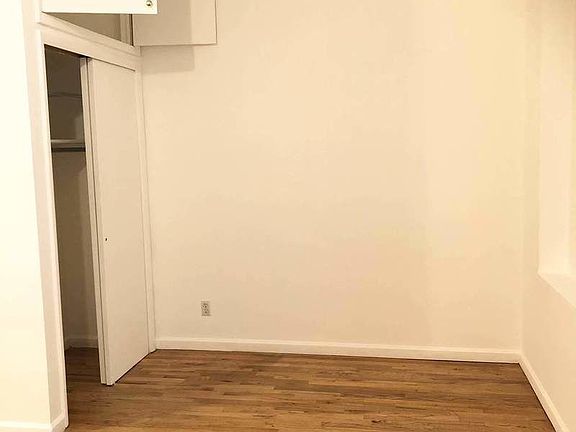5th image of 338 E 15th St APT 1A