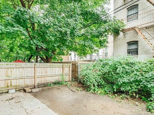 411 Chauncey Street image 16 of 17