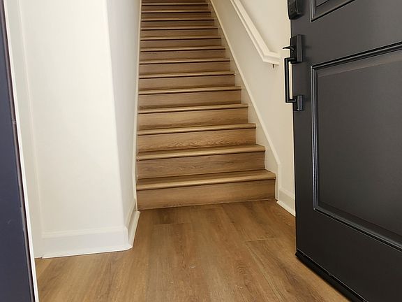 5th image of 274 Larkspur Way