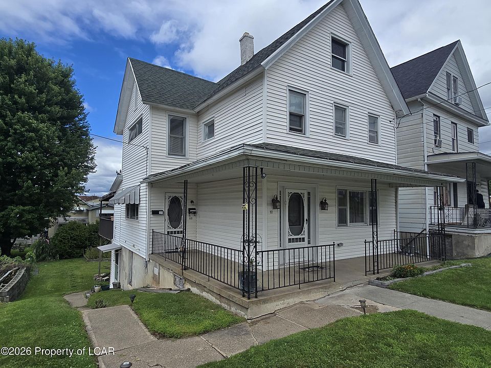 1st image of 117 E Elm St