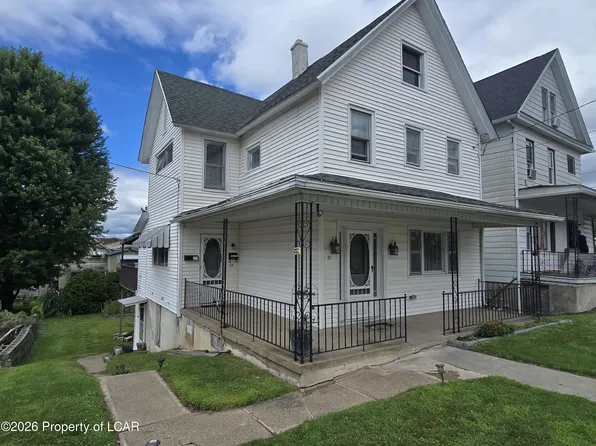 117 E Elm St, Dunmore, PA 18512
