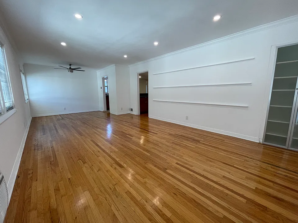 625 Midvale Ave #4