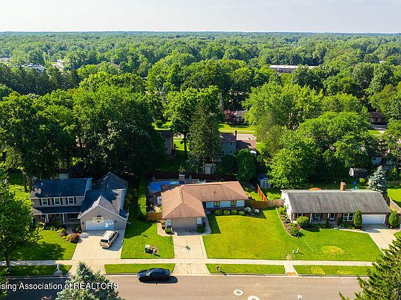 3rd image of 2781 Still Valley Dr