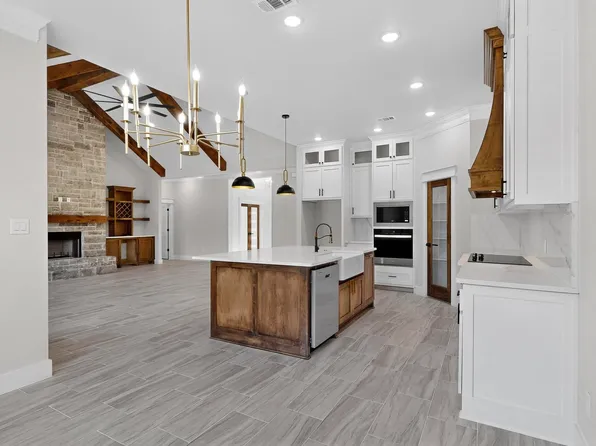 1161 Gonzollas Rd, Springtown, TX 76082