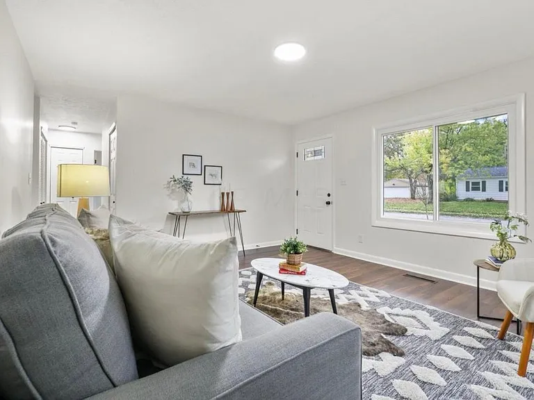 4450 Darley Ct — Photo 4