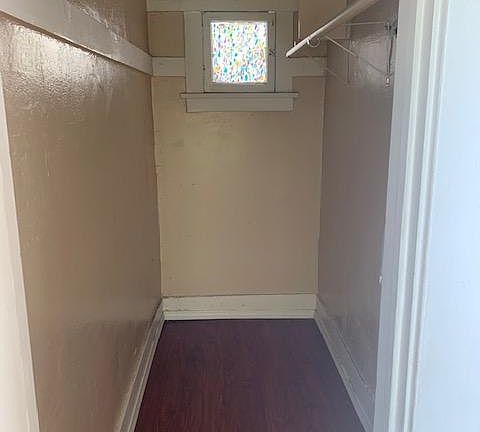 3rd image of 1048.5 E Broadway