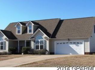508 Arden Ridge Dr, Grimesland, NC 27837