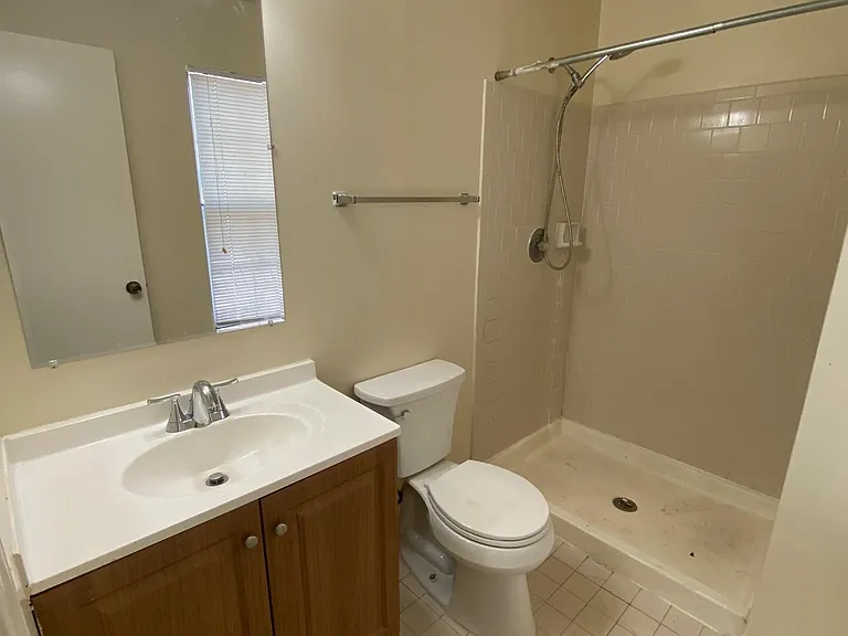18222 Fox Chase Cir — Photo 12