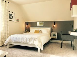 205 Spears Aly, Charlottesville, VA 22901