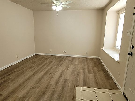 3rd image of 728 N Main St