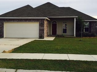 2120 Eva Ave, Ocean Springs, MS 39564