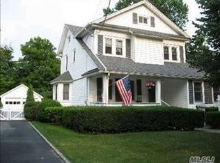 119 Brower Ave, Rockville Centre, NY 11570