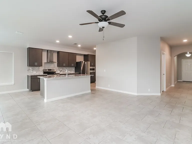 12325 Treeline Dr — Photo 4