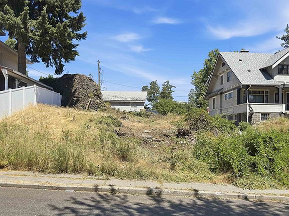 4th image of 327 E 11th Ave
