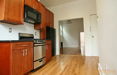Rented by aptsandlofts.com