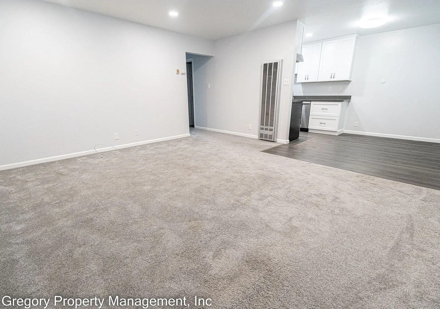 1817 Central Ave — Photo 3