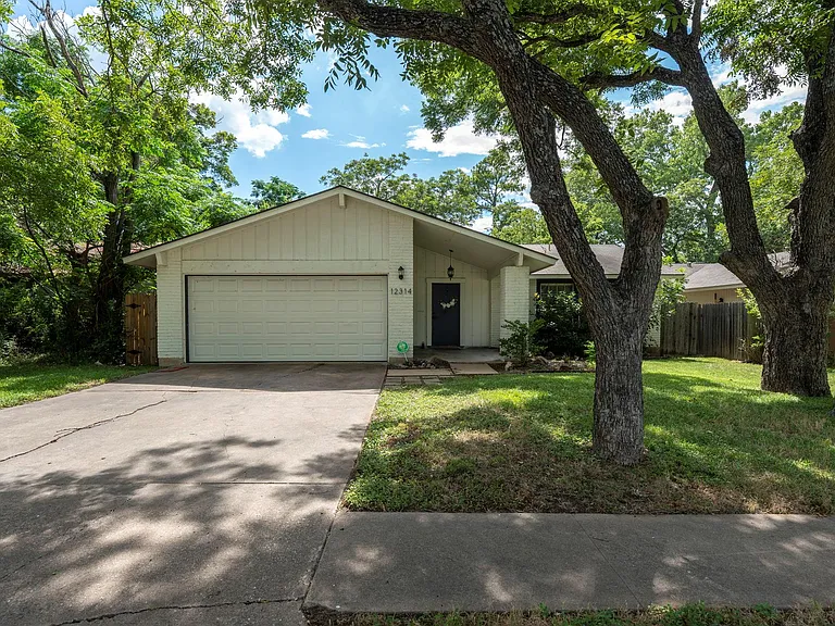 12314 Double Tree Ln — Photo 4