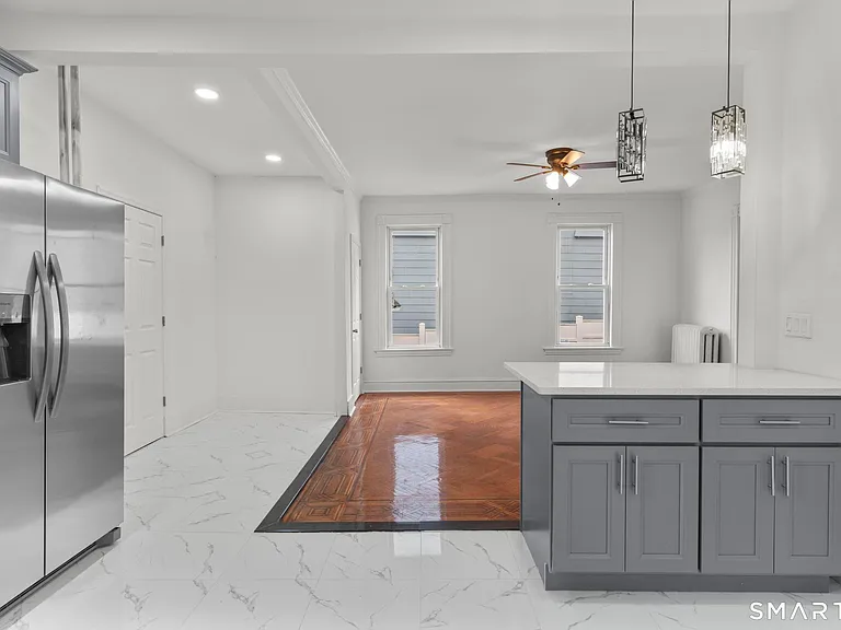 37 Johnson St — Photo 18